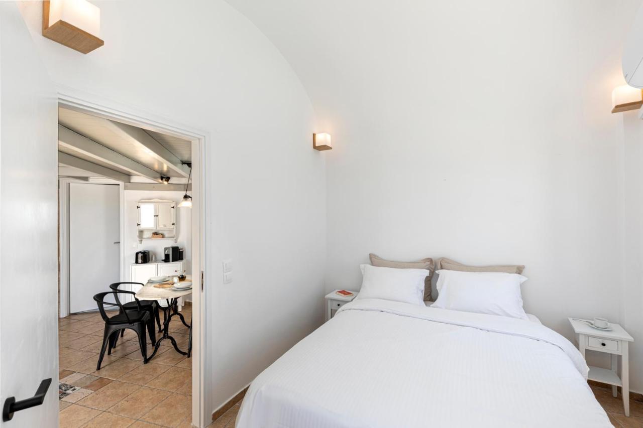 Calderas Hug & Panoramic Sea View - 3 Lux Suites Imerovígli Eksteriør bilde