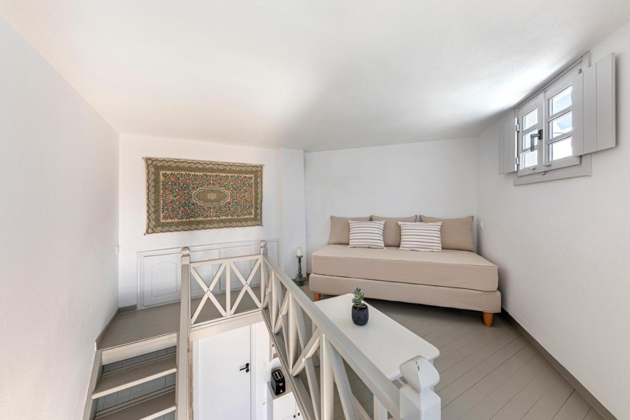 Calderas Hug & Panoramic Sea View - 3 Lux Suites Imerovígli Eksteriør bilde